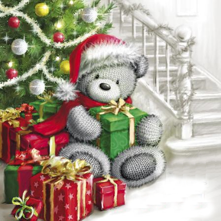 Новогодняя салфетка для декупажа Мишка с подарками под елкой